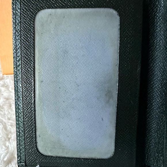 Authentic LV Louis Vuitton Green Taiga Leather ID Card Holder Organizer Wallet - Picture 7 of 16